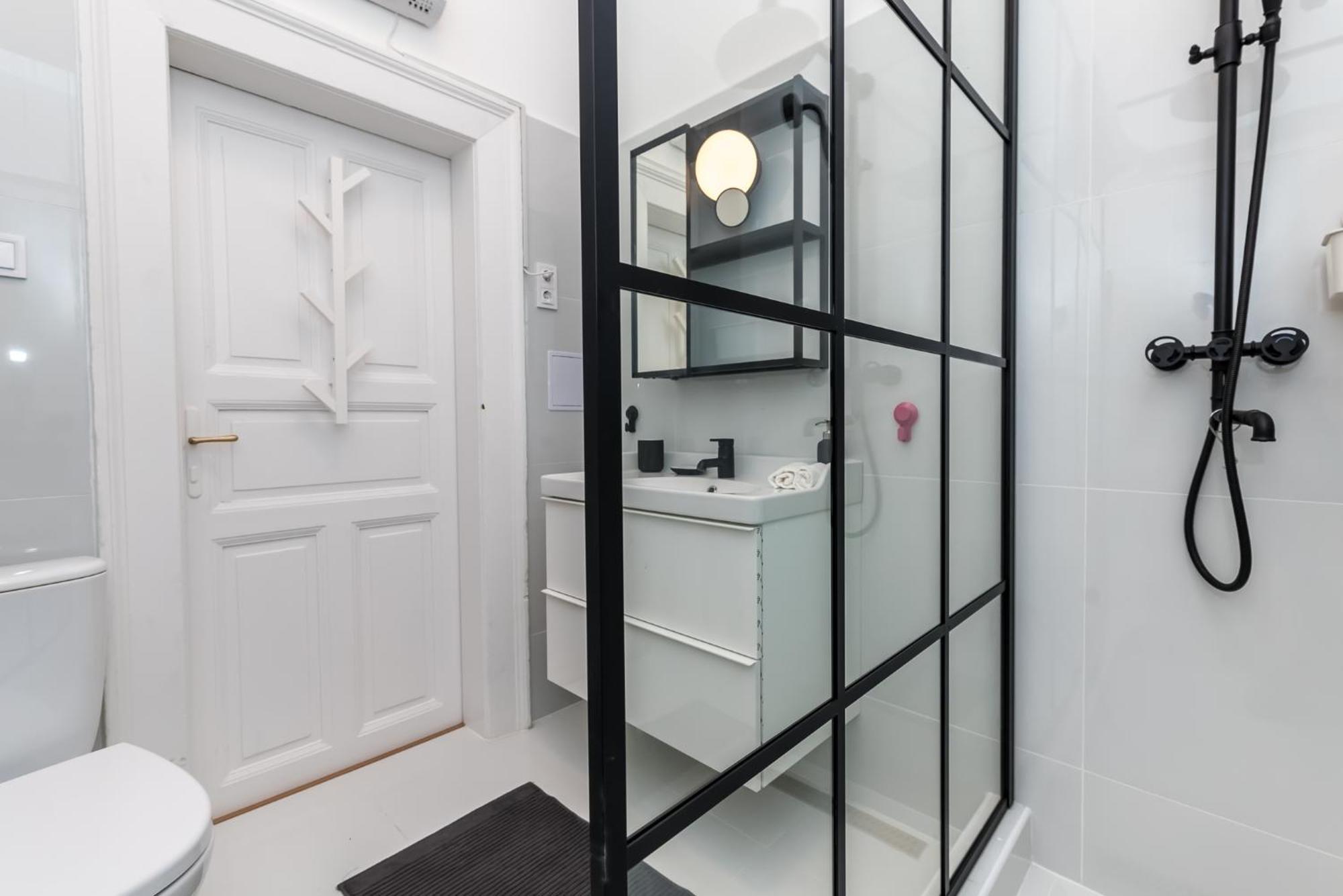 Gozsdu Court Bismarck Appartement *