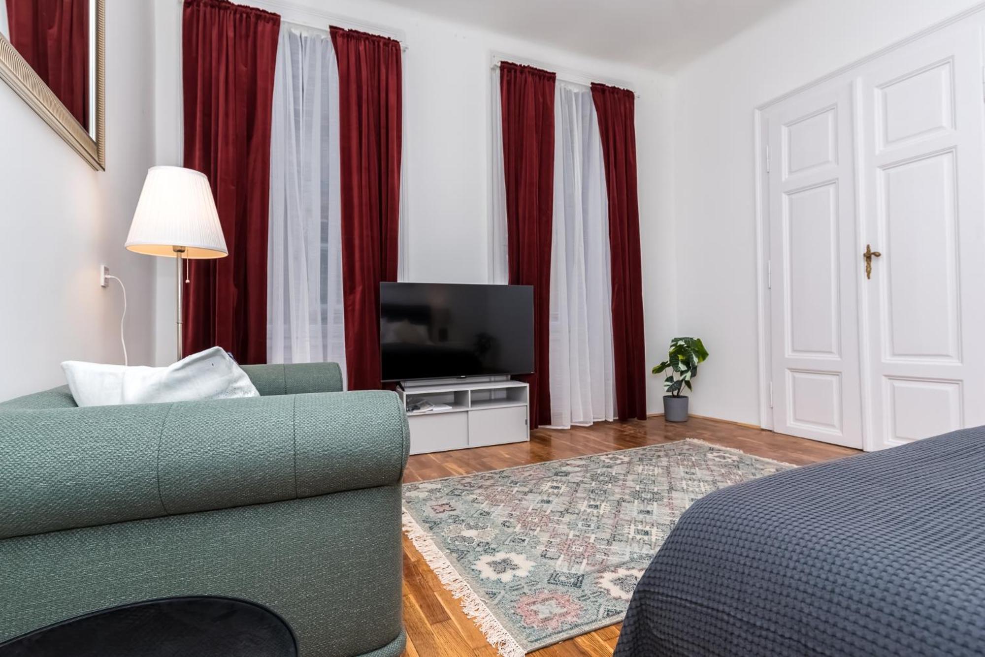 Gozsdu Court Bismarck Appartement *