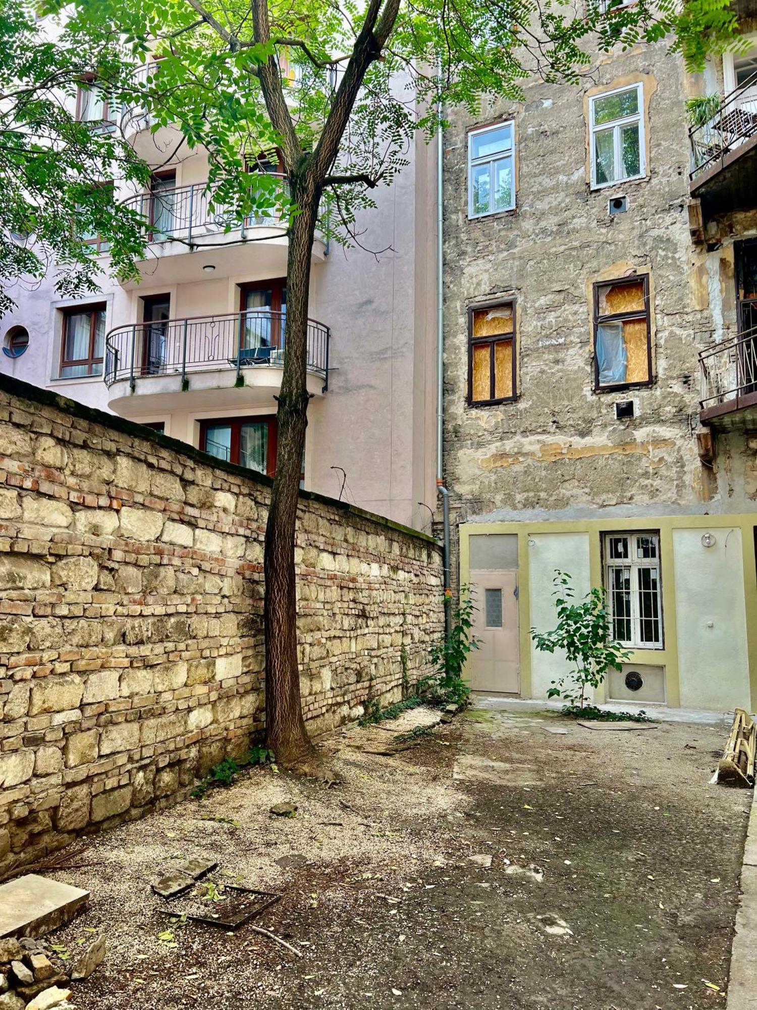 Gozsdu Court Bismarck Appartement