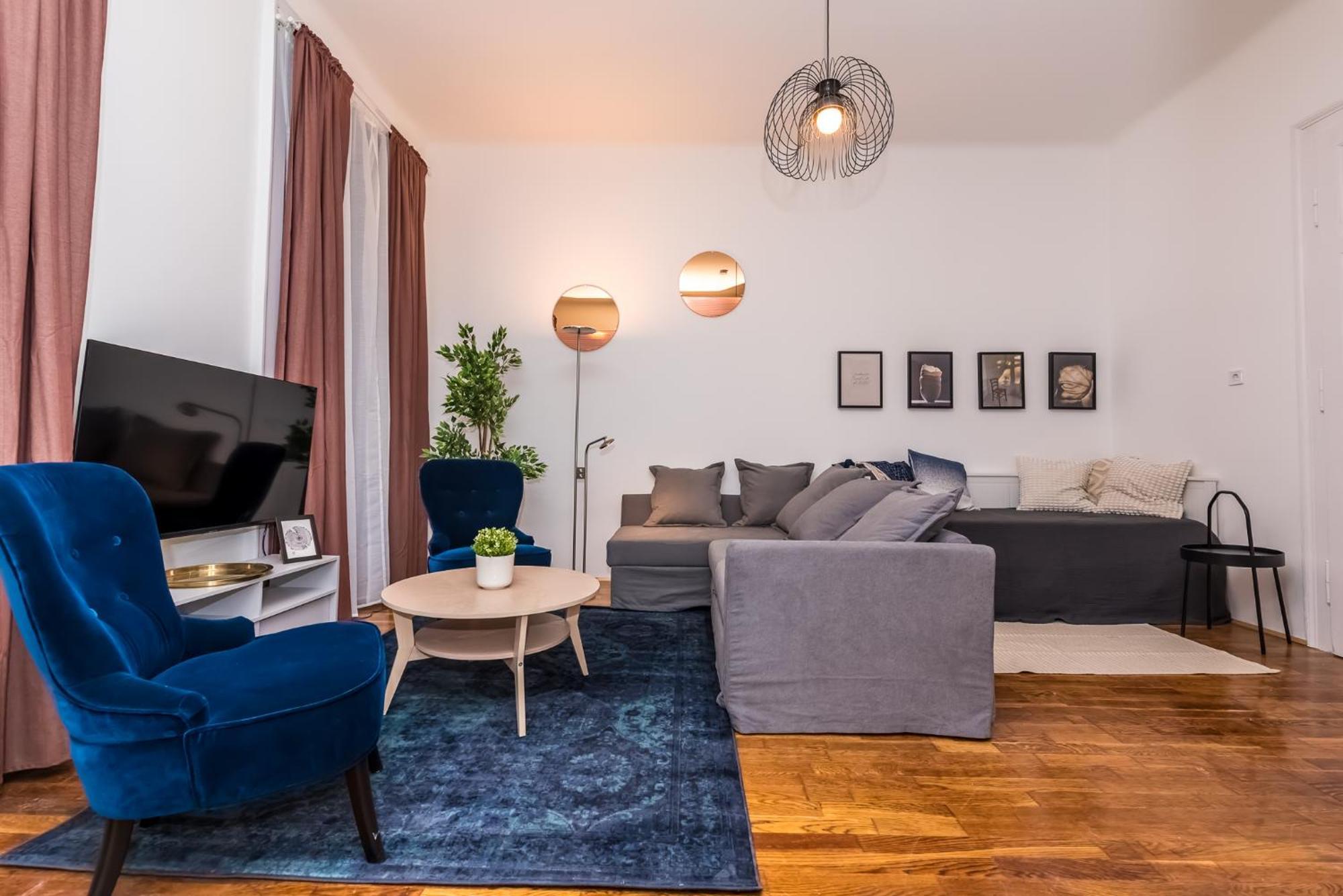 Gozsdu Court Bismarck Apartmán *